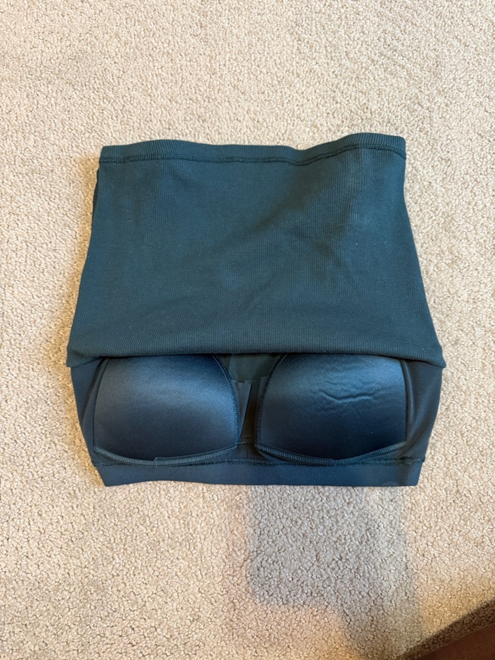 Uniqlo Green Tank Top - Picture 4 of 4